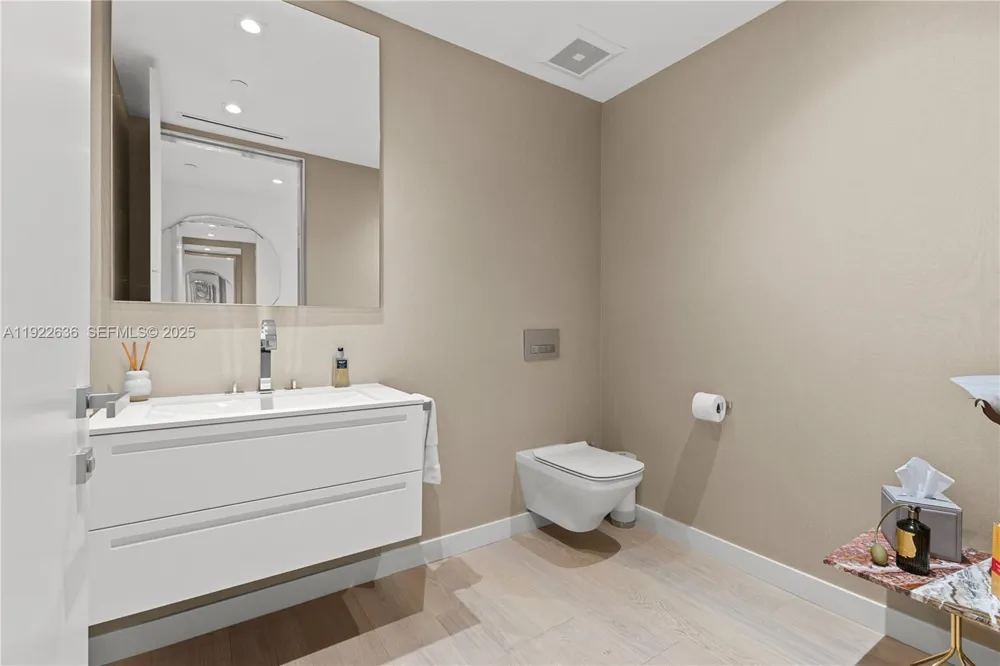 6800 Fisher Island Dr #6842 Miami Beach, FL 33109