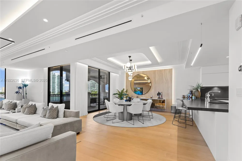 6800 Fisher Island Dr #6842 Miami Beach, FL 33109