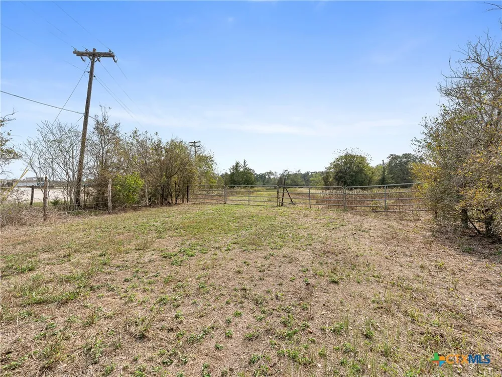 Fm 1680/S Railroad Street Waelder, TX 78959