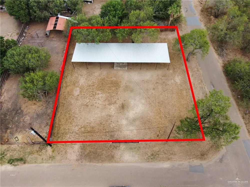 23926 Harding Avenue Hargill, TX 78549