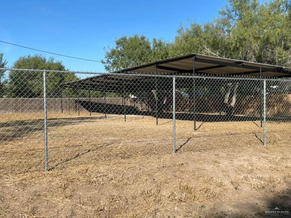 23926 Harding Avenue Hargill, TX 78549
