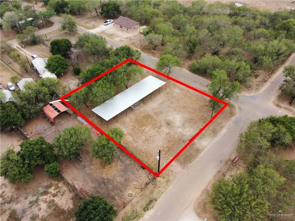 23926 Harding Avenue Hargill, TX 78549