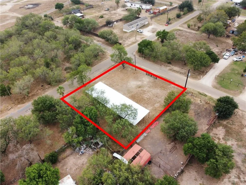 23926 Harding Avenue Hargill, TX 78549