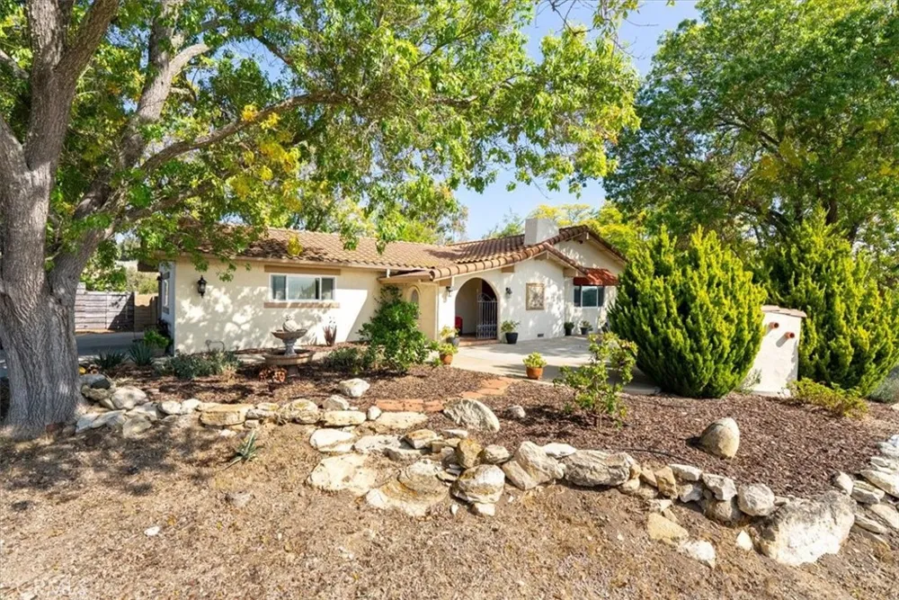 3750 W Highway 46 Templeton, CA 93465