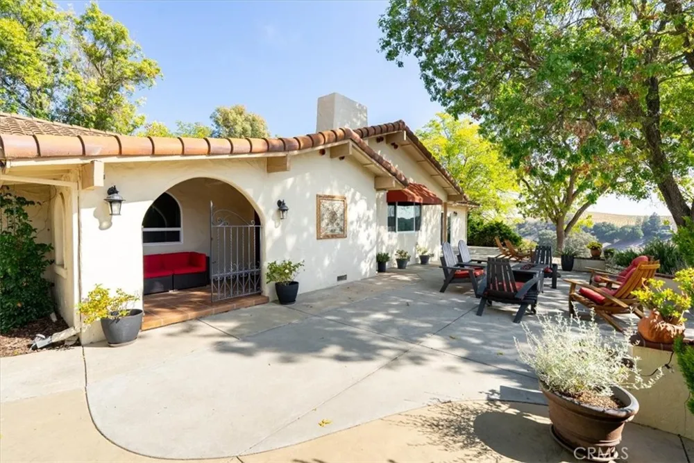 3750 W Highway 46 Templeton, CA 93465