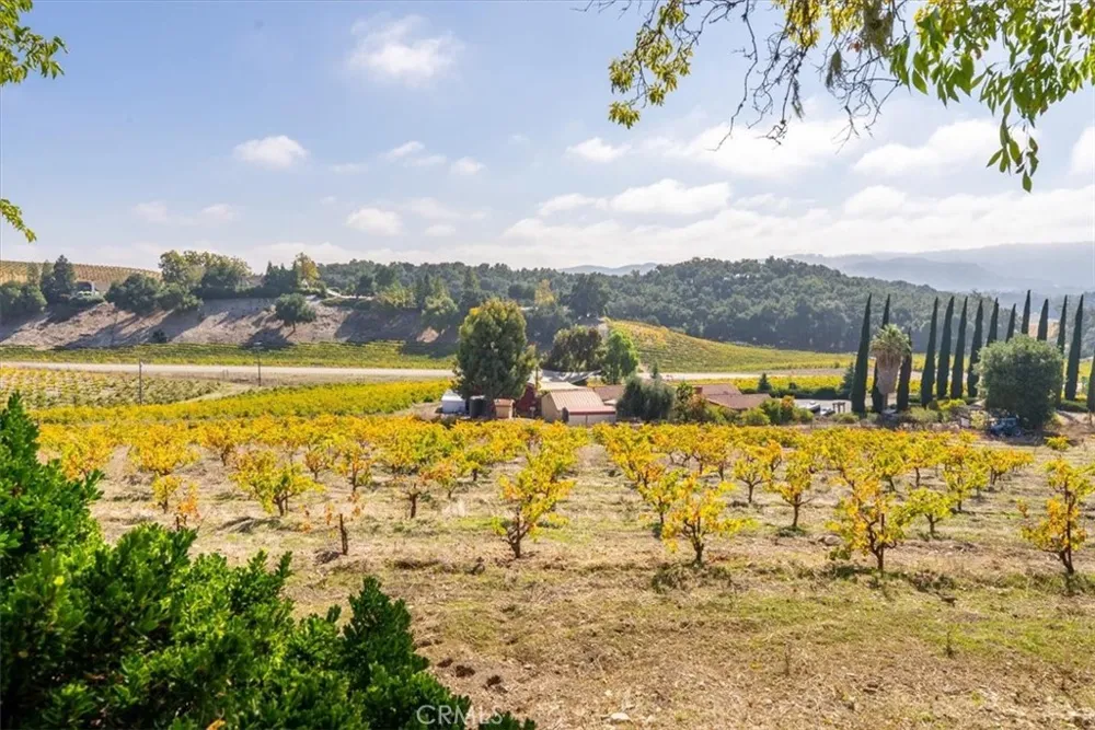 3750 W Highway 46 Templeton, CA 93465