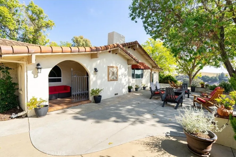 3750 W Highway 46 Templeton, CA 93465