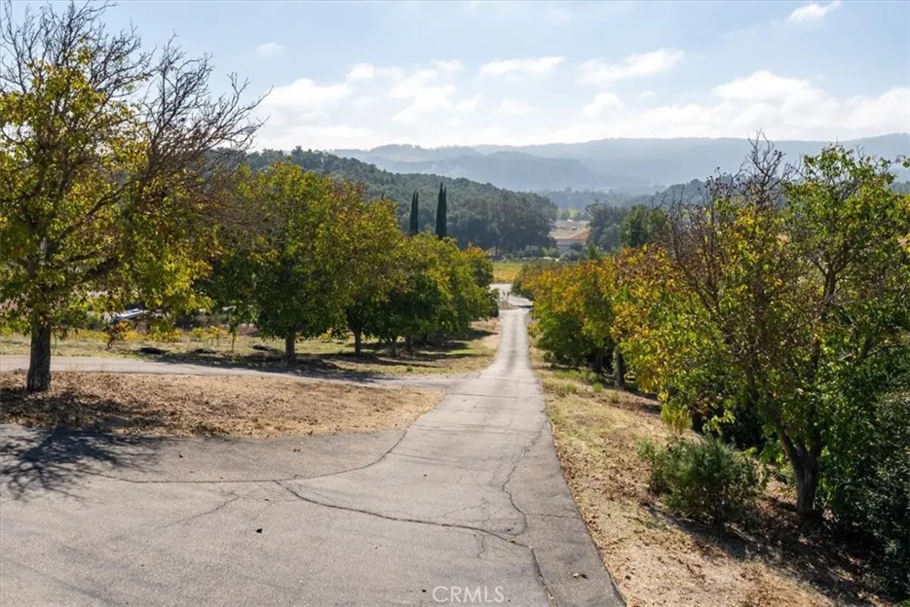 3750 W Highway 46 Templeton, CA 93465