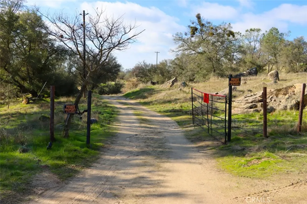40461 Long Hollow Drive Coarsegold, CA 93614
