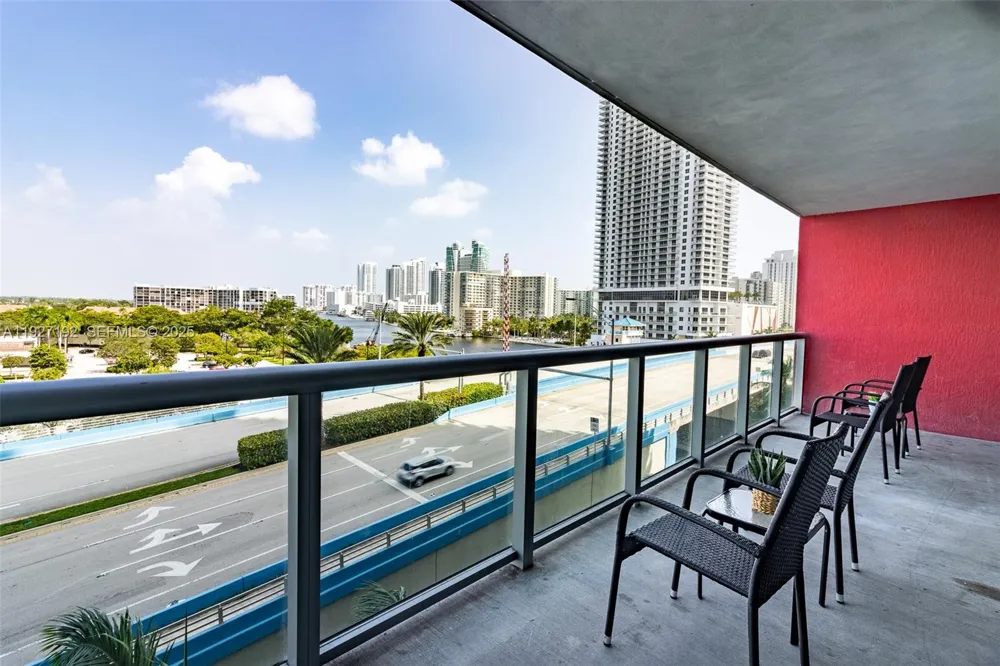 2602 E Hallandale Beach Blvd #R708 Hallandale Beach, FL 33009