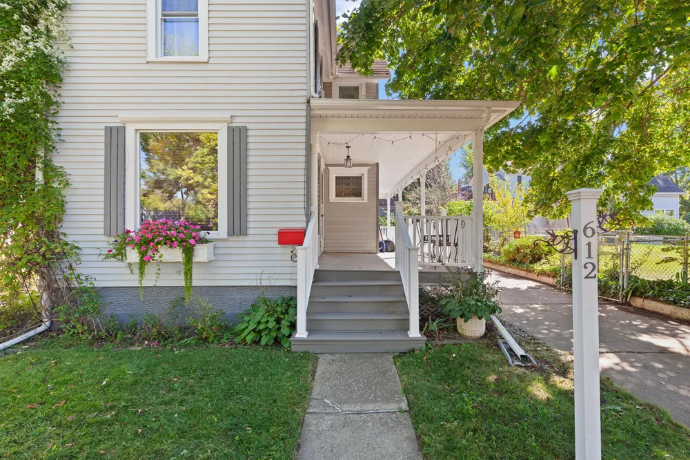 612 Clinton Street Adrian, MI 49221