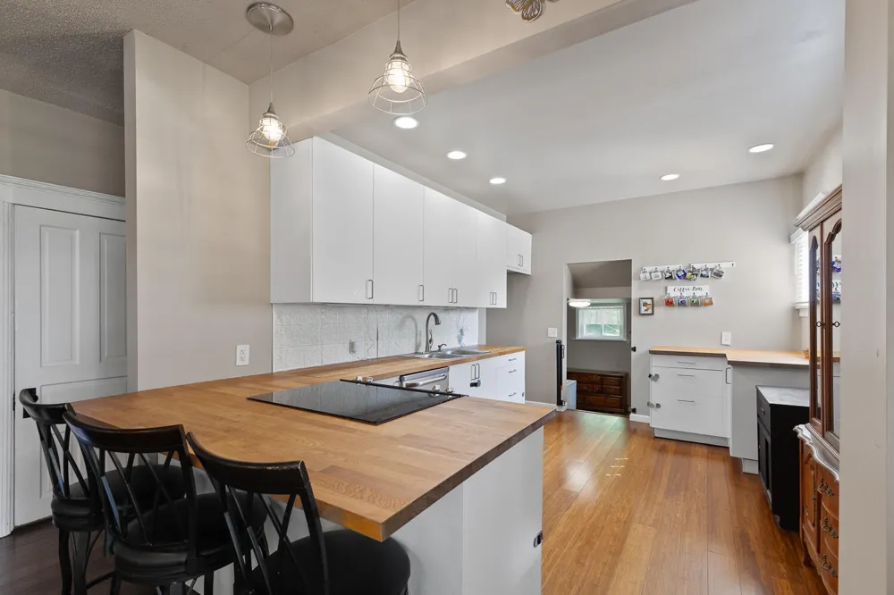 612 Clinton Street Adrian, MI 49221