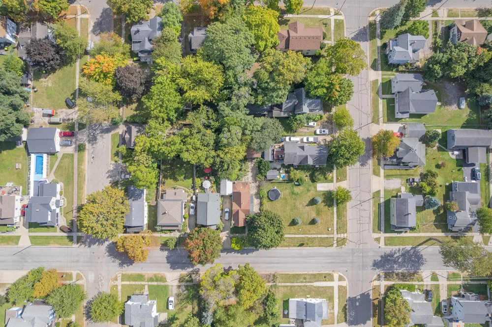 612 Clinton Street Adrian, MI 49221