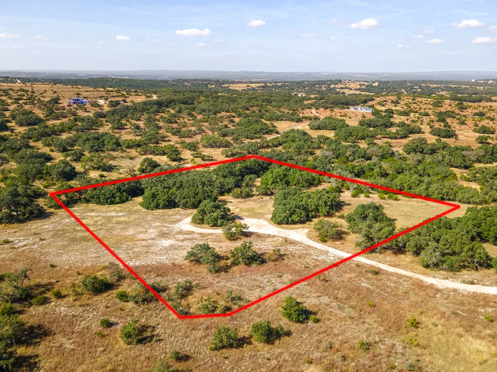 140 Lantana Drive Johnson City, TX 78636