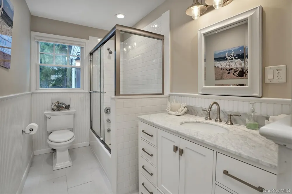 32 White Oak Lane Westhampton Beach, NY 11978