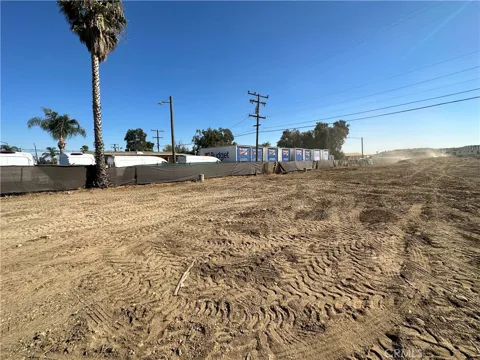 14043 Foothill