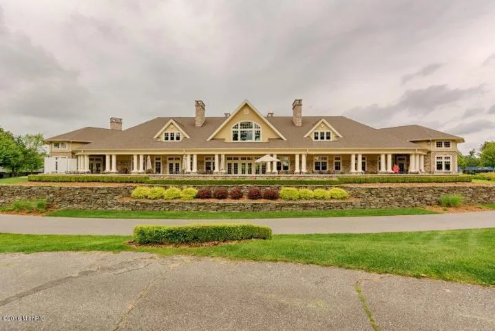 6236 Dublin Drive #140 Stanwood, MI 49346