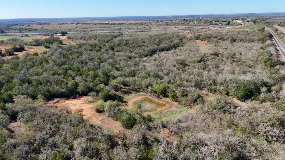 7180 CR 283 Harwood, TX 78632