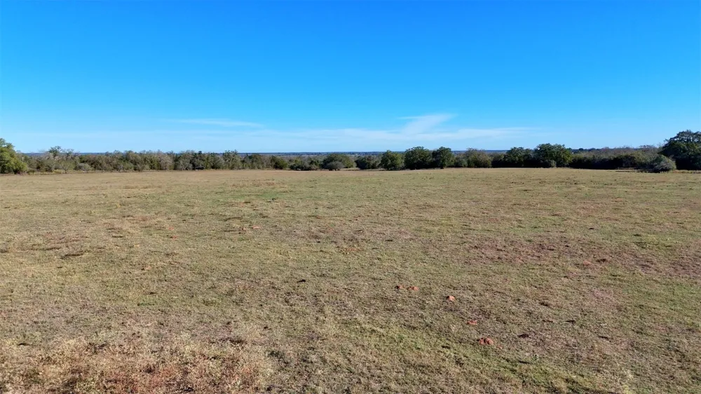7180 CR 283 Harwood, TX 78632