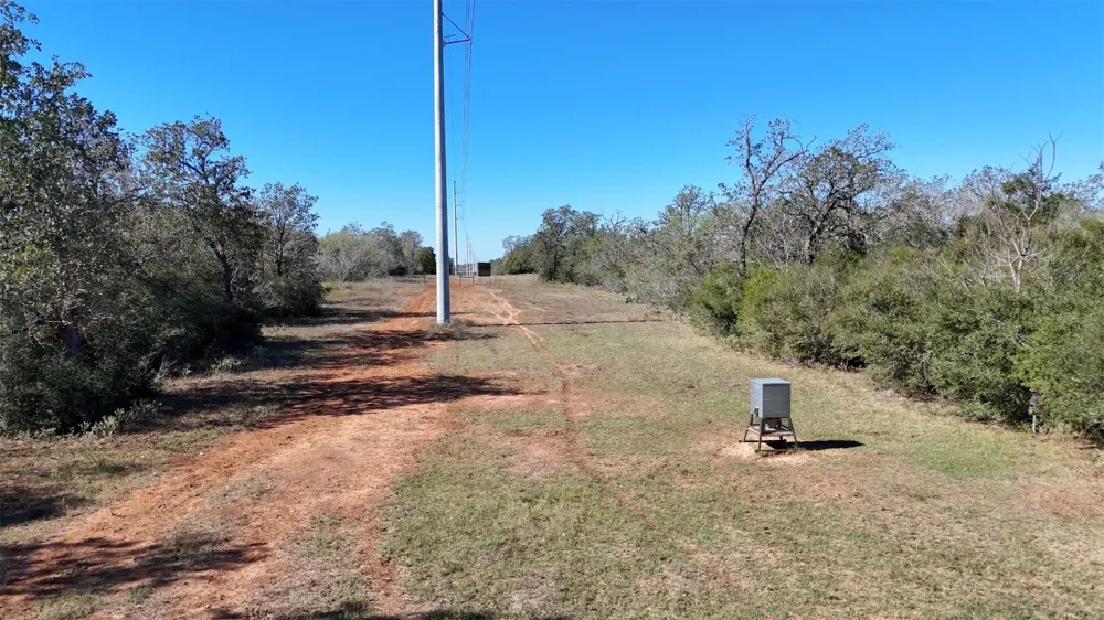 7180 CR 283 Harwood, TX 78632