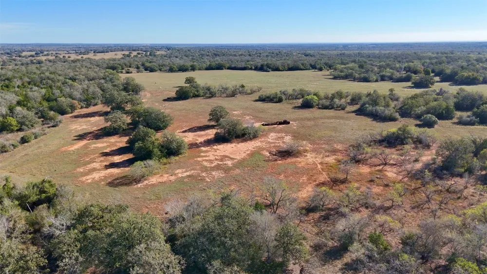 7180 CR 283 Harwood, TX 78632