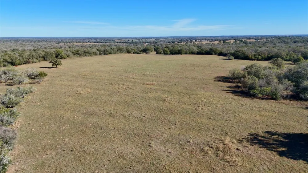 7180 CR 283 Harwood, TX 78632