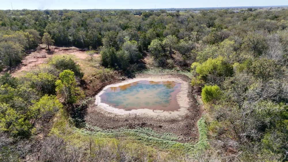 7180 CR 283 Harwood, TX 78632
