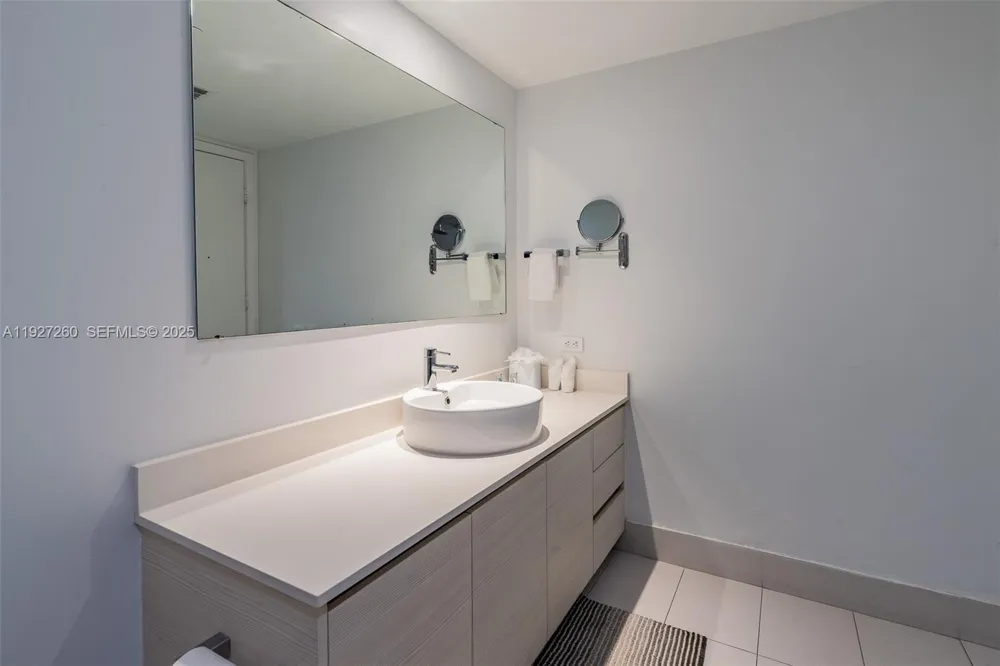 2602 E Hallandale Beach Blvd #R809 Hallandale Beach, FL 33009