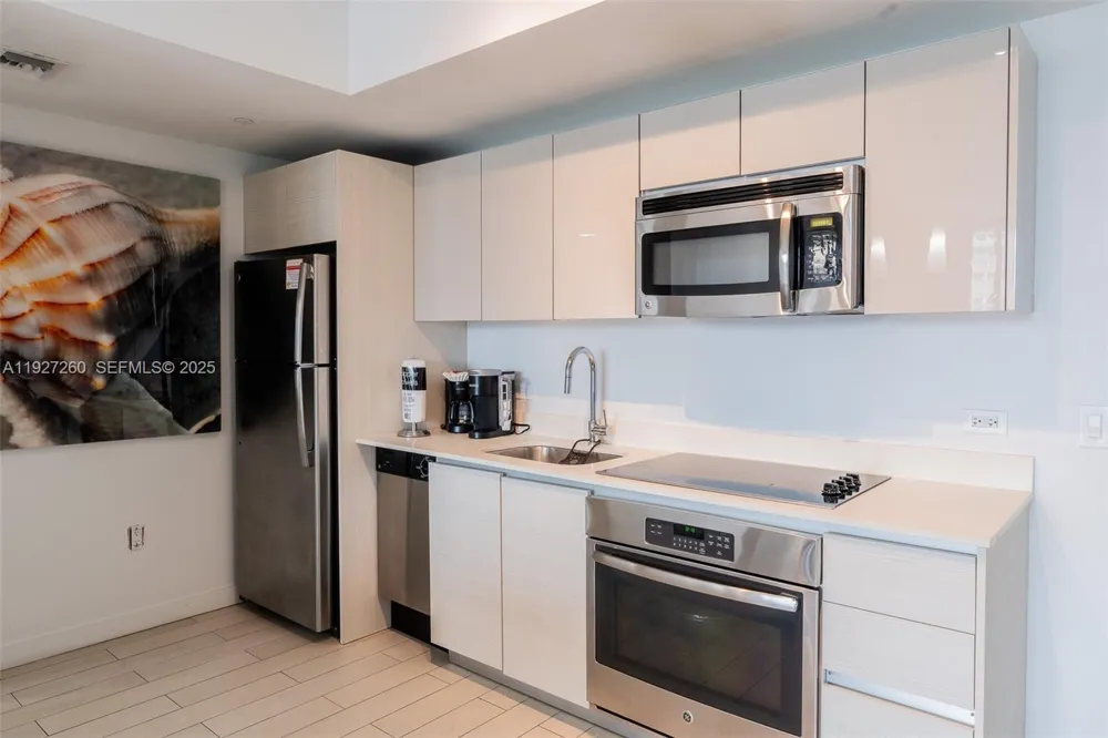 2602 E Hallandale Beach Blvd #R809 Hallandale Beach, FL 33009