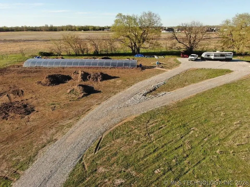 12725 S Brookdale Street Oologah, OK 74053