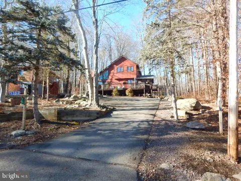 75 WOODHILL LANE