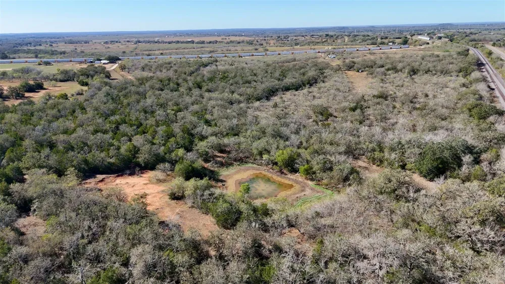 7180 County Road 283 Harwood, TX 78632