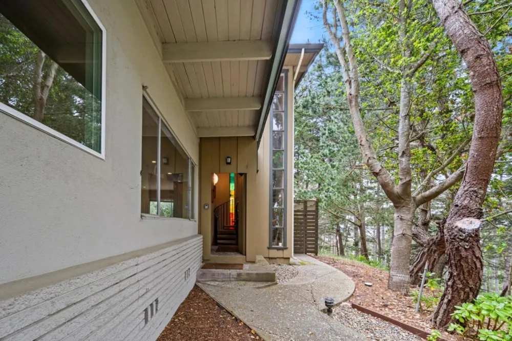 4021 Sunridge Road Pebble Beach, CA 93953