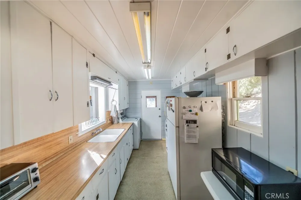 37644 Highway 38 Angelus Oaks, CA 92305