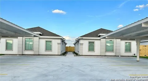 1505 Shavano Drive