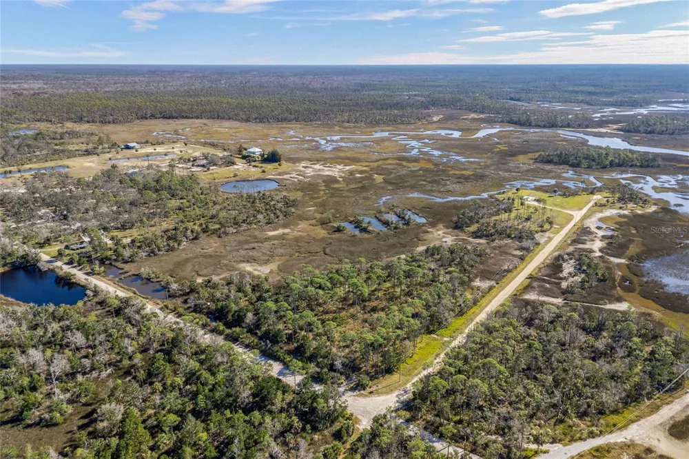 125 SW 284 Steinhatchee, FL 32359