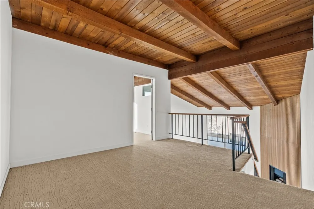 2385 Roscomare #F16 Bel Air, CA 90077