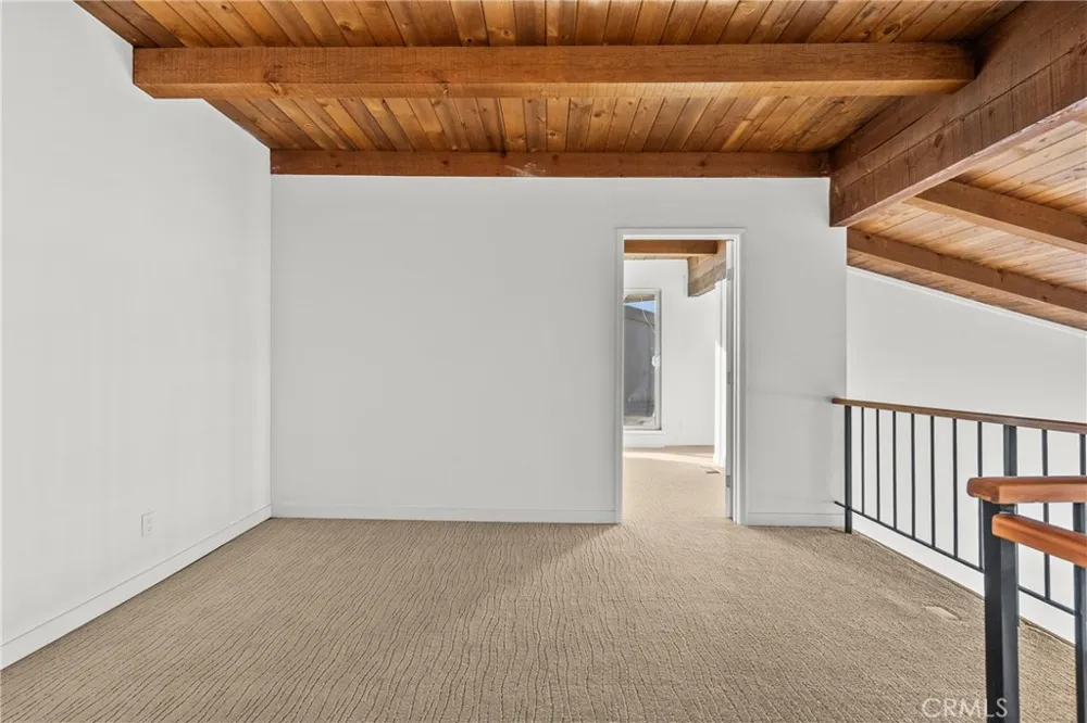 2385 Roscomare #F16 Bel Air, CA 90077