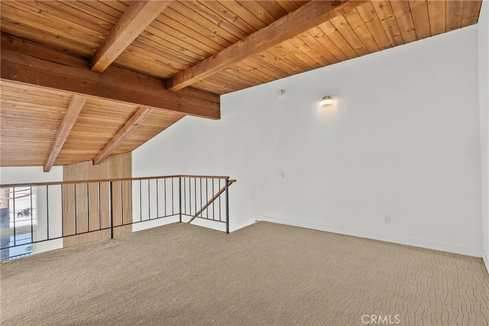 2385 Roscomare #F16 Bel Air, CA 90077