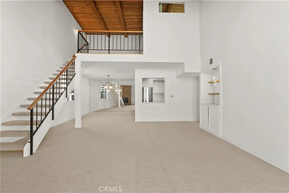 2385 Roscomare #F16 Bel Air, CA 90077