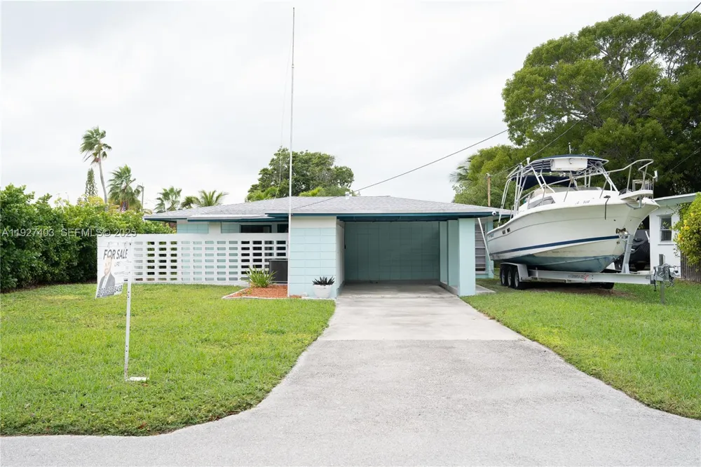 1403 Grouper Dr Marathon, FL 33050