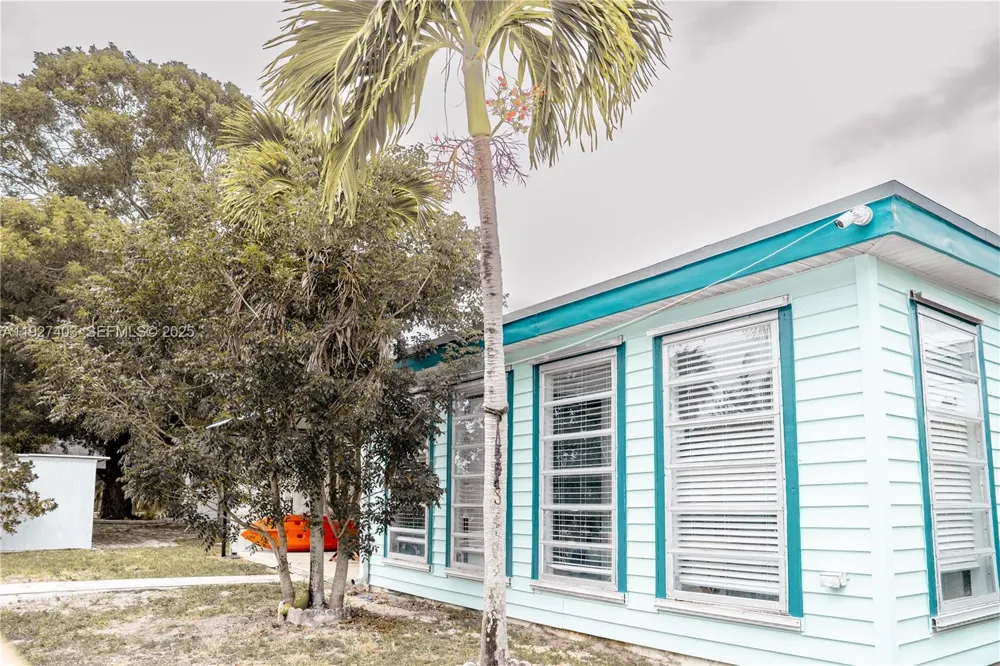 1403 Grouper Dr Marathon, FL 33050