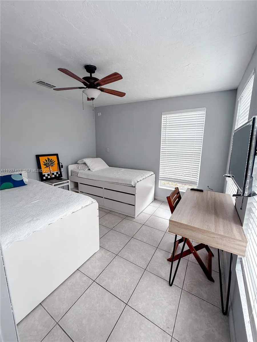 1403 Grouper Dr Marathon, FL 33050