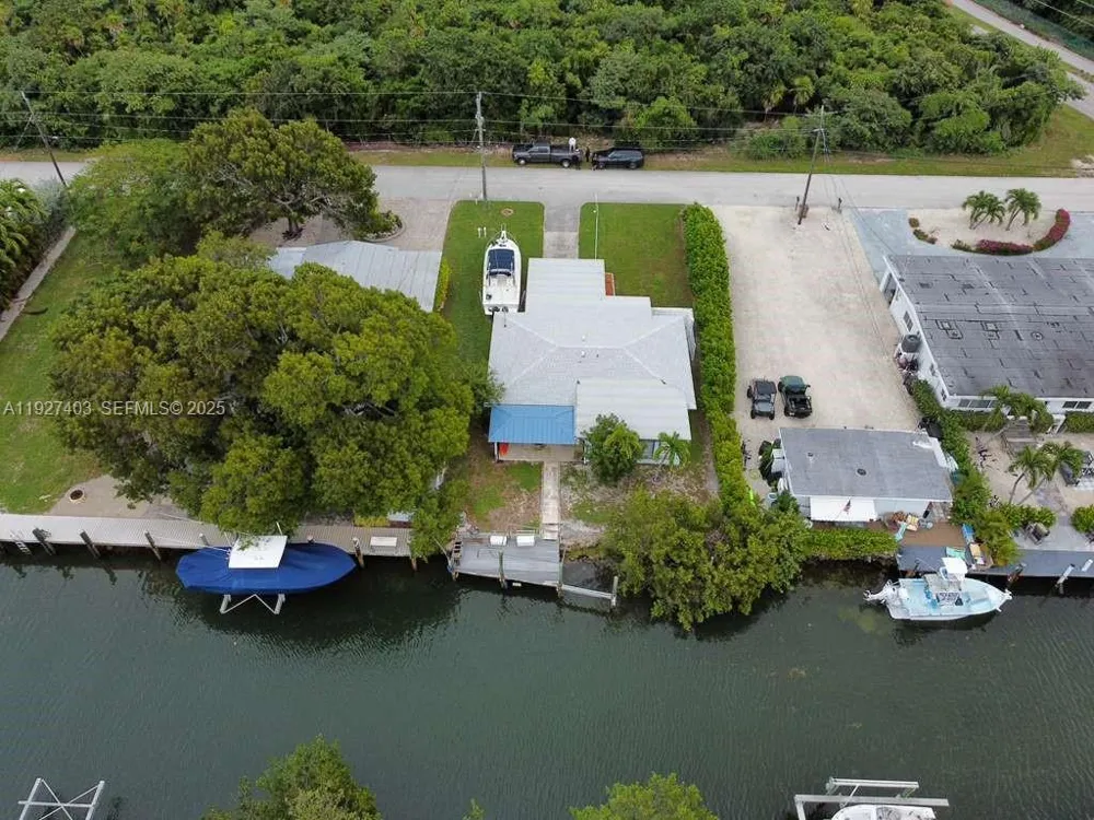 1403 Grouper Dr Marathon, FL 33050