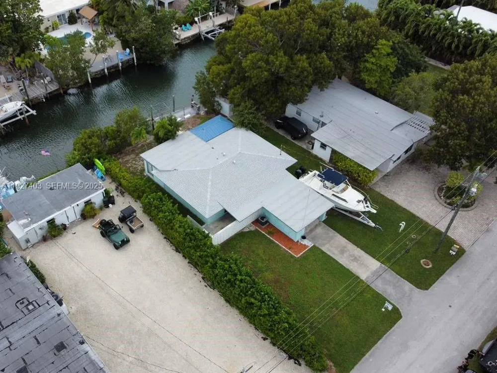 1403 Grouper Dr Marathon, FL 33050