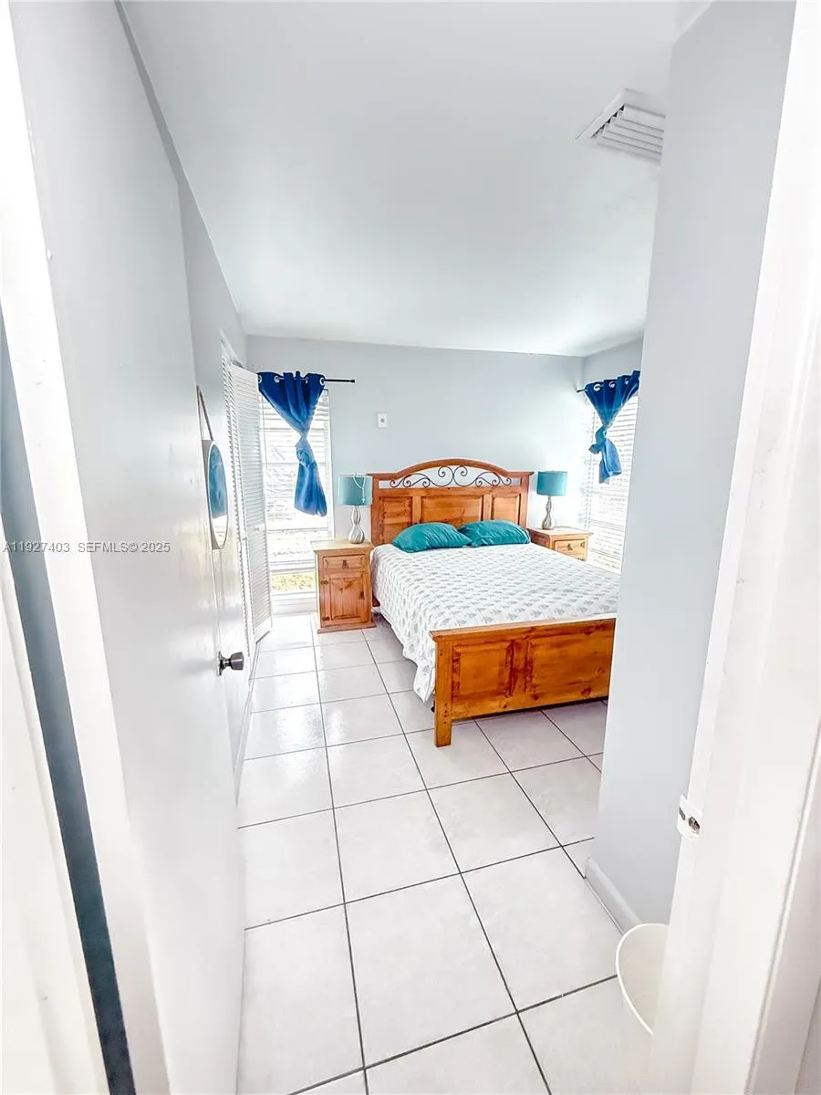 1403 Grouper Dr Marathon, FL 33050