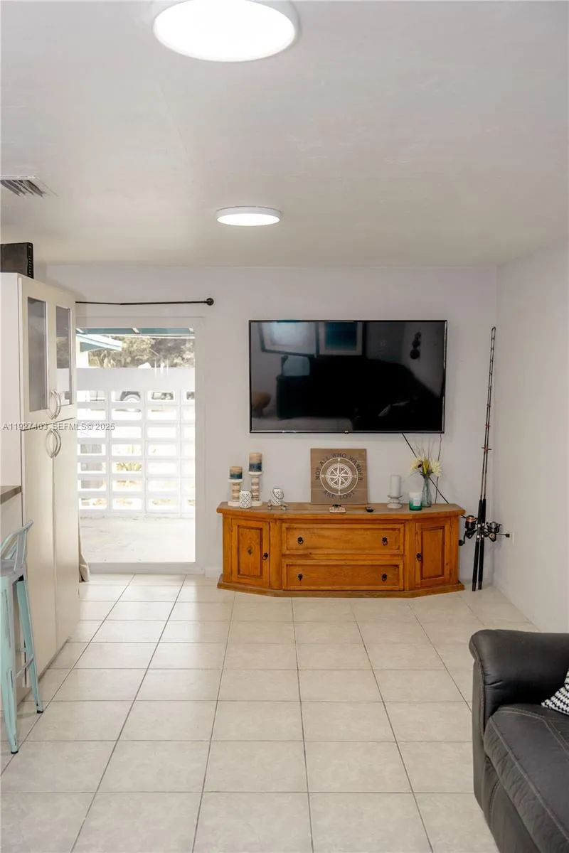 1403 Grouper Dr Marathon, FL 33050