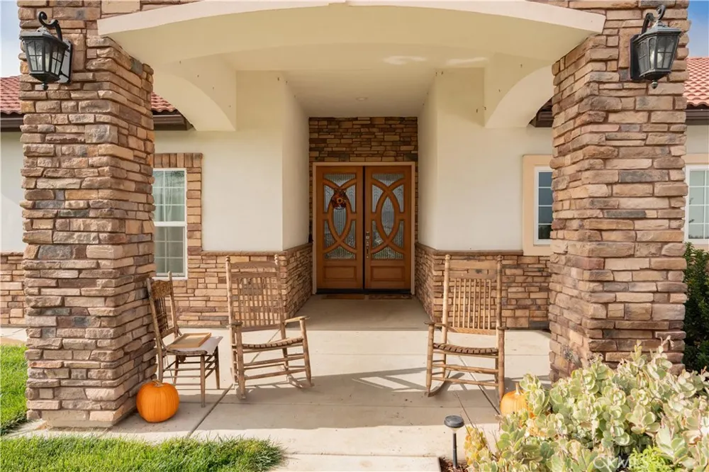 16605 Deer Creek Drive Springville, CA 93265