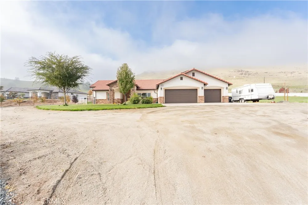 16605 Deer Creek Drive Springville, CA 93265