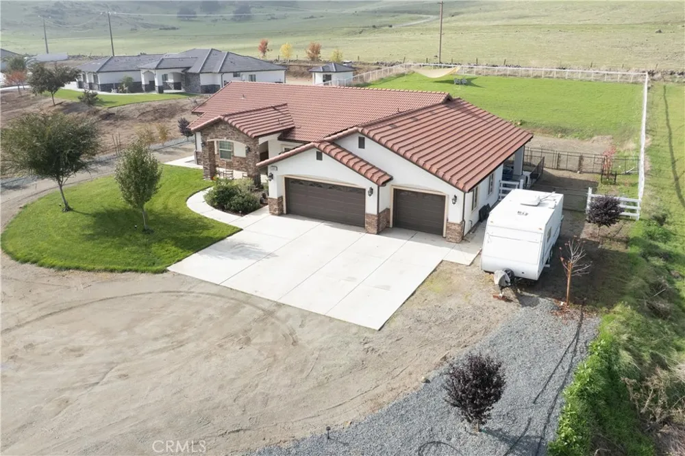 16605 Deer Creek Drive Springville, CA 93265